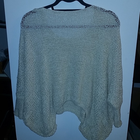 Super cute & comfy batwing sweater - Picture 3 of 3
